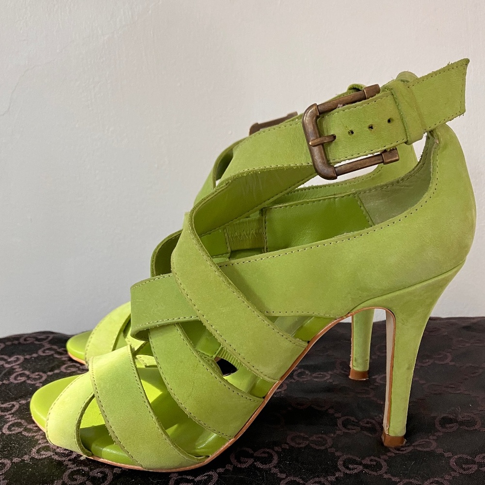 ZARA LIME GREEN STRAPPY HEELS